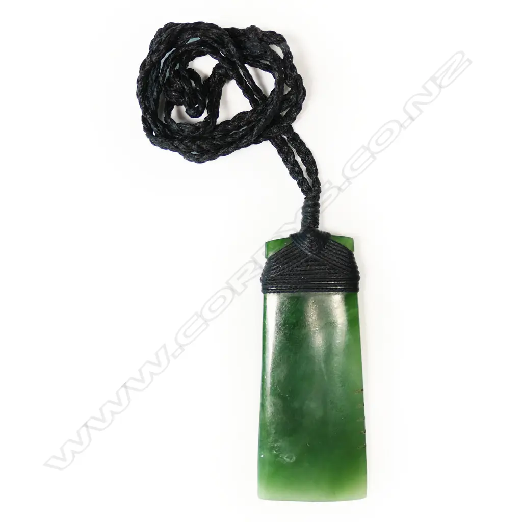 Te Kaha carved pounamu hei toki, Image 1++